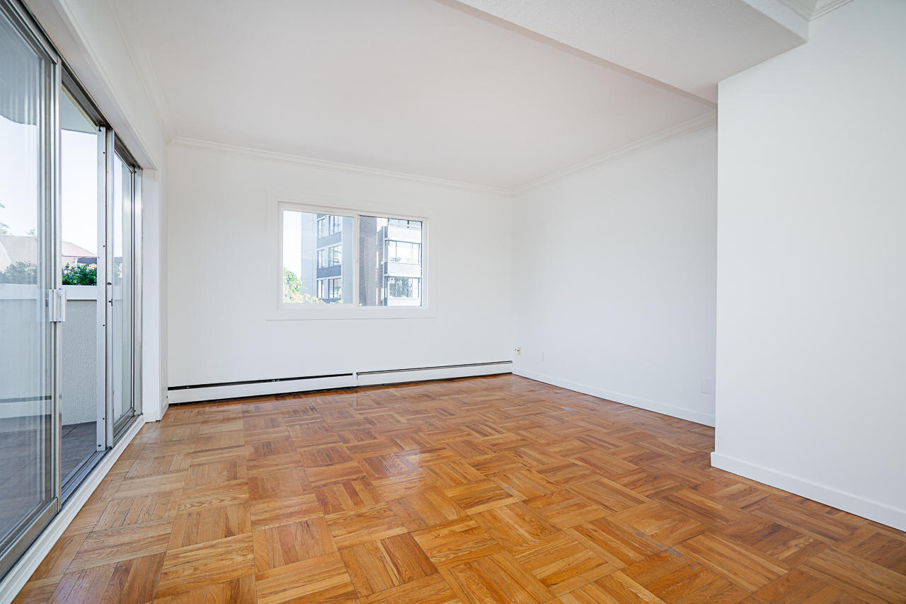 #305 – 2187 Bellevue Avenue